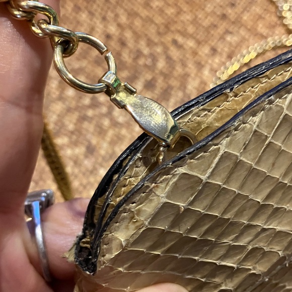 Salvatore Ferragamo vintage Snake buttercup  bag chain or clutch . - Picture 10 of 13